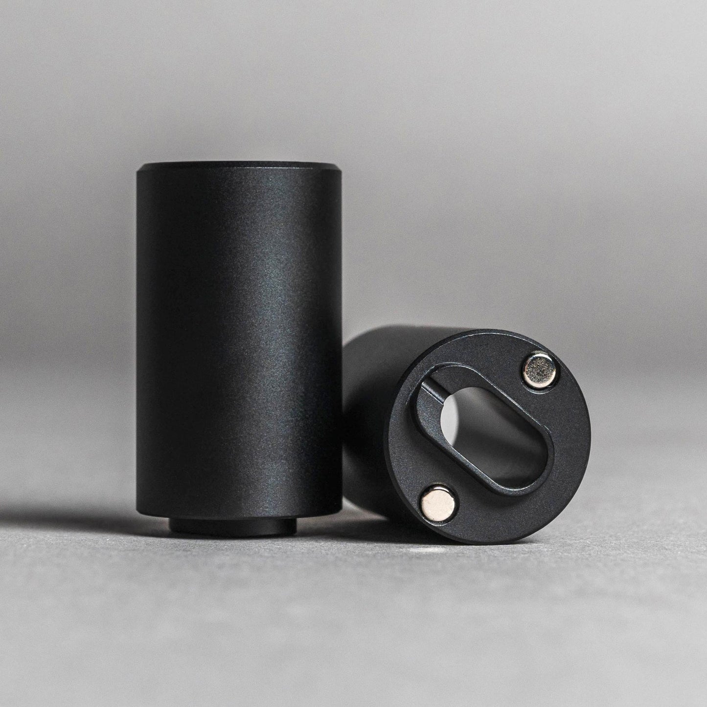 Z1 One Piece Chute Black Anodized Zerno