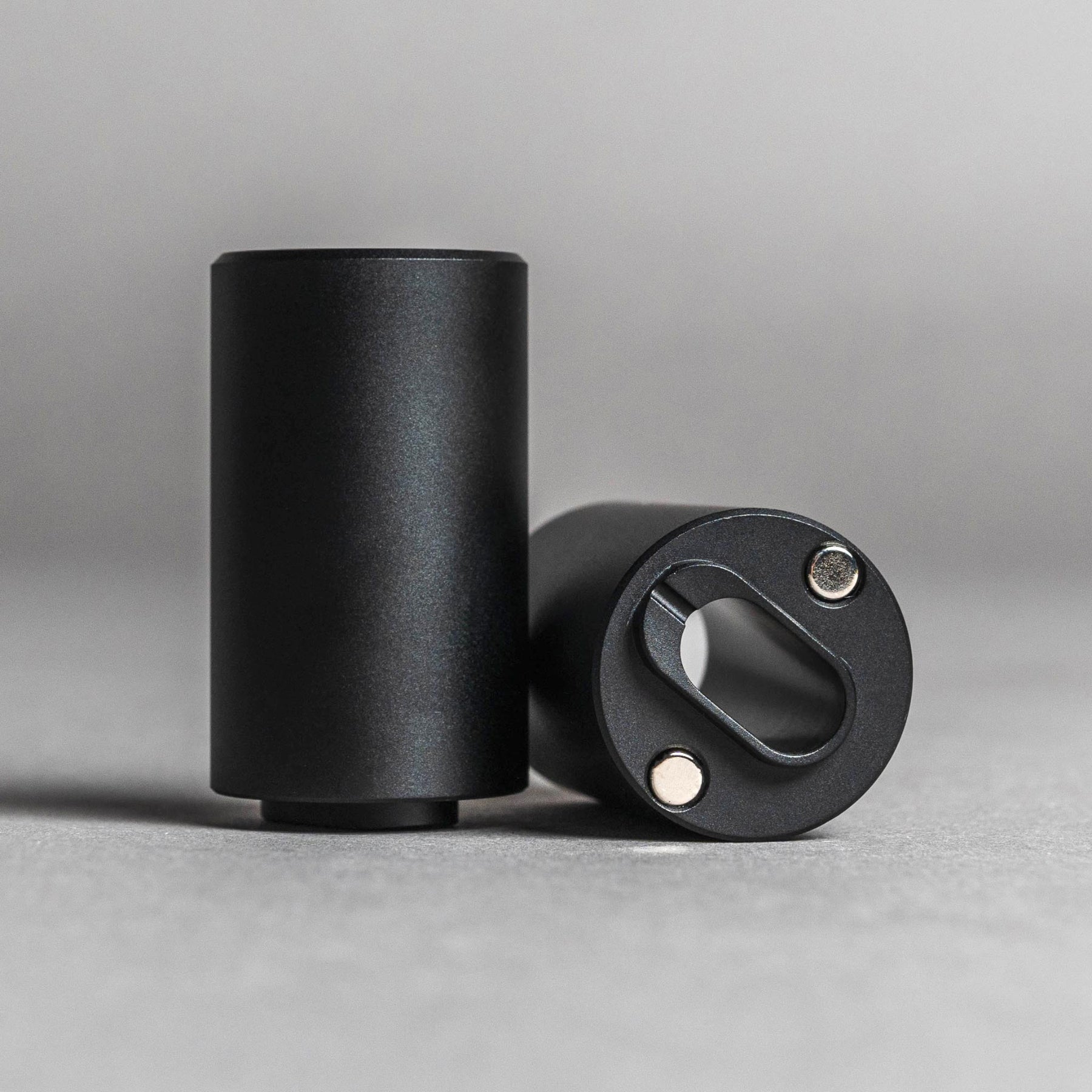 Z1 One Piece Chute Black Anodized Zerno
